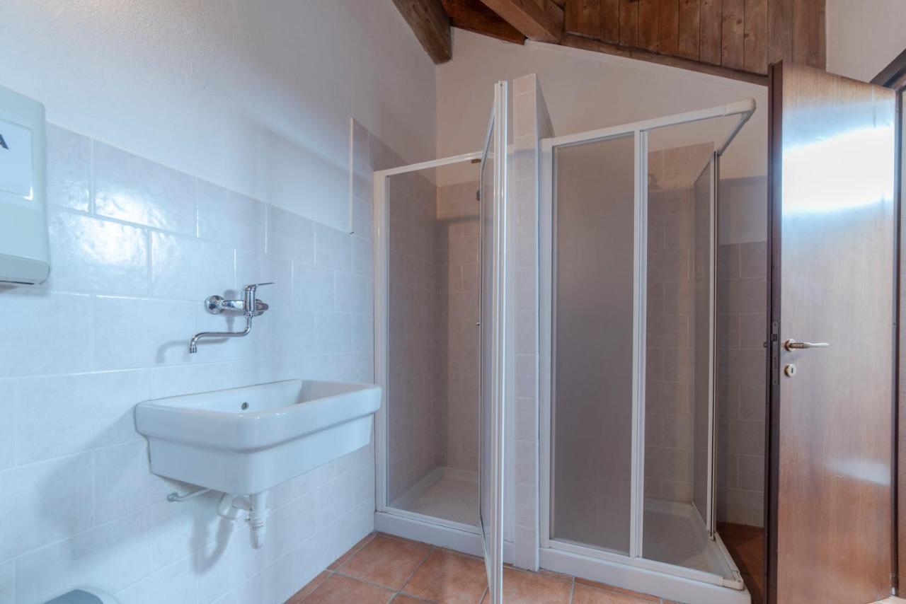 Rifugio Parpinasca Hostel Trontano Екстериор снимка