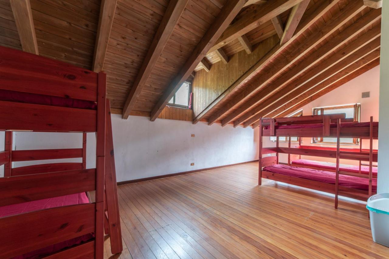 Rifugio Parpinasca Hostel Trontano Екстериор снимка