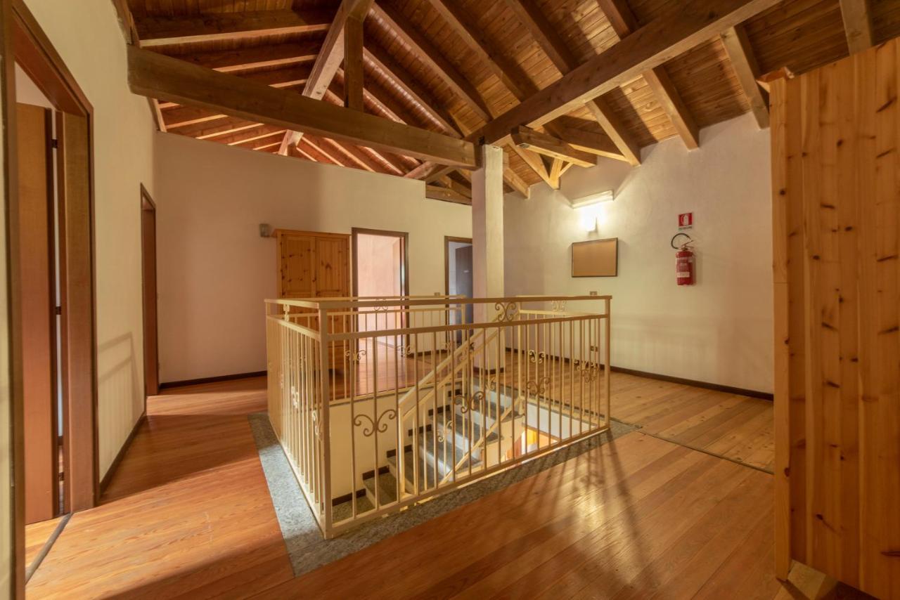 Rifugio Parpinasca Hostel Trontano Екстериор снимка