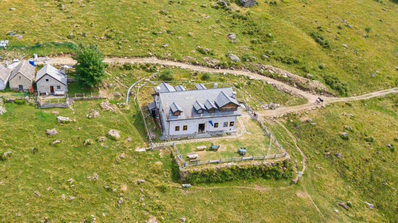 Rifugio Parpinasca Hostel Trontano Екстериор снимка