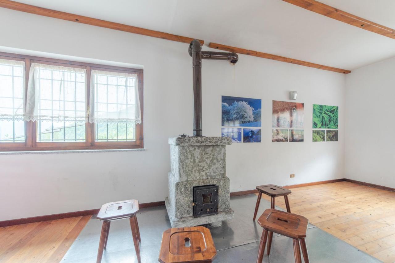 Rifugio Parpinasca Hostel Trontano Екстериор снимка
